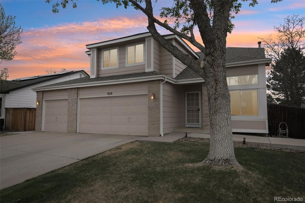 Photo of 929 E 132nd Drive, Thornton, CO 80241 (MLS # 2560911)