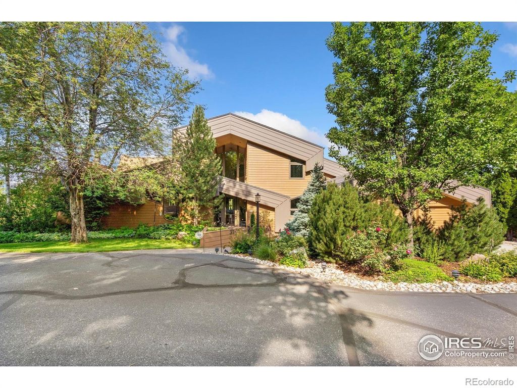 Photo of 3705 El Caminito Court, Loveland, CO 80537 (MLS # IR1044497)