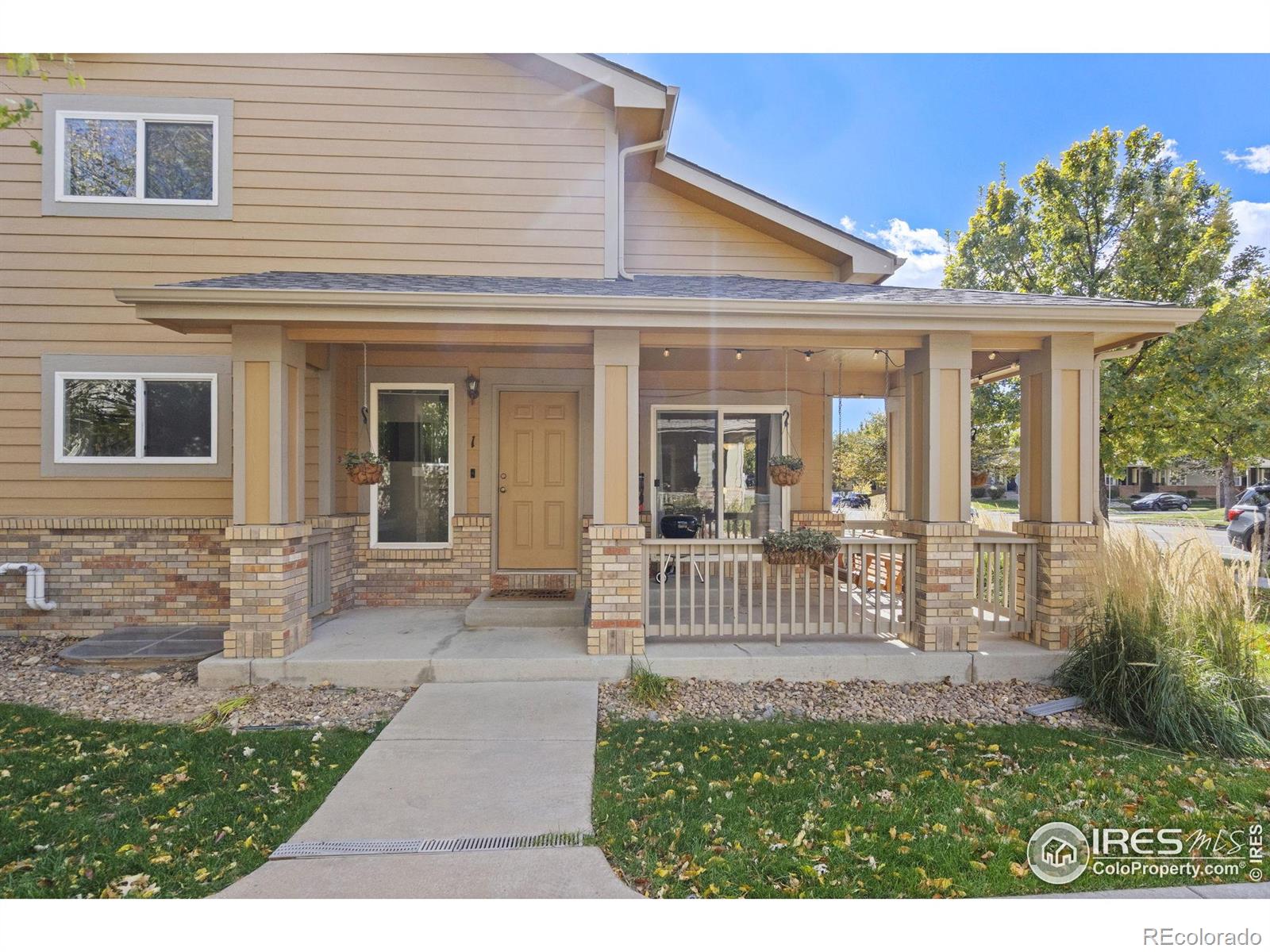 2702 Rigden Parkway 1