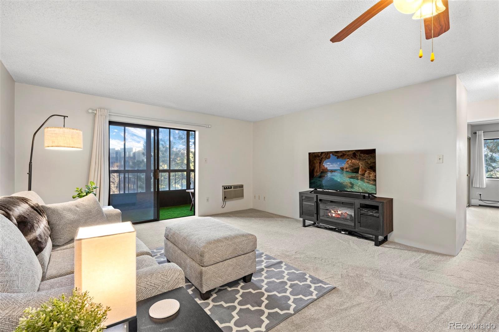 13992 E Marina Drive 407