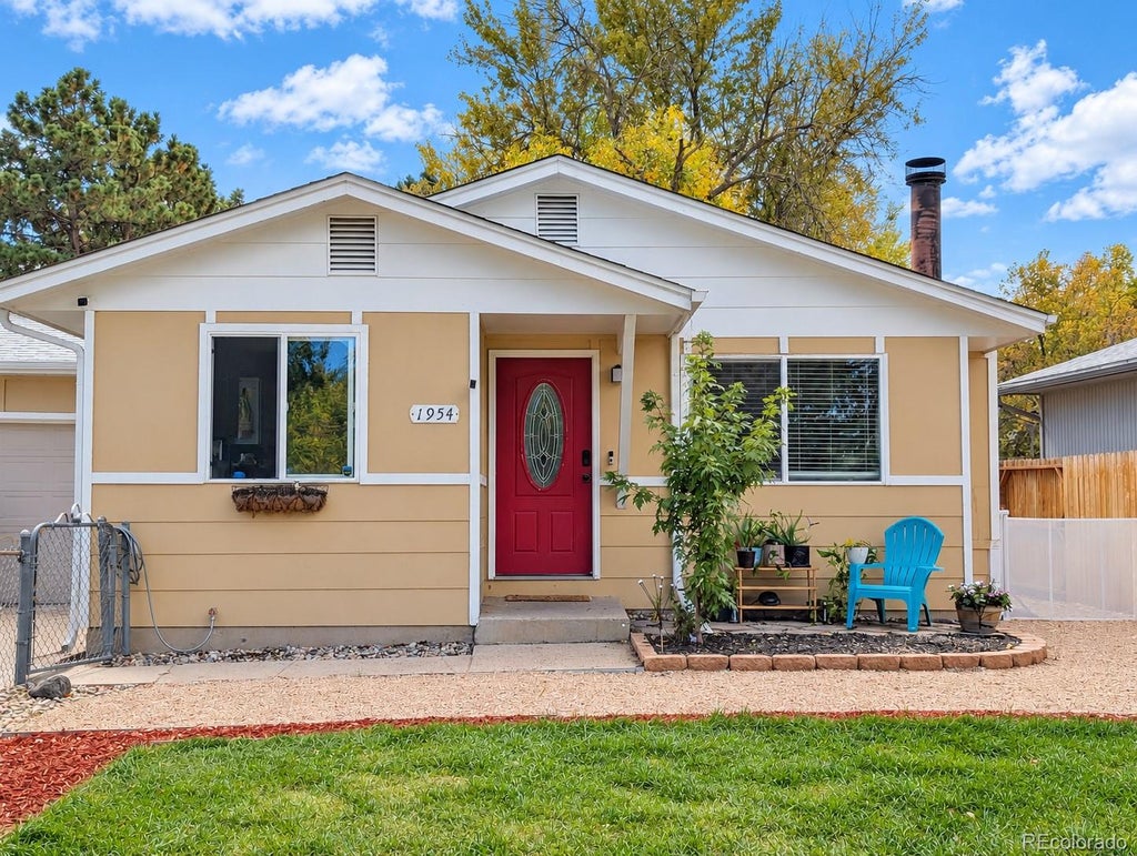 Photo of 1954 Saratoga Drive, Colorado Springs, CO 80910 (MLS # 6829358)