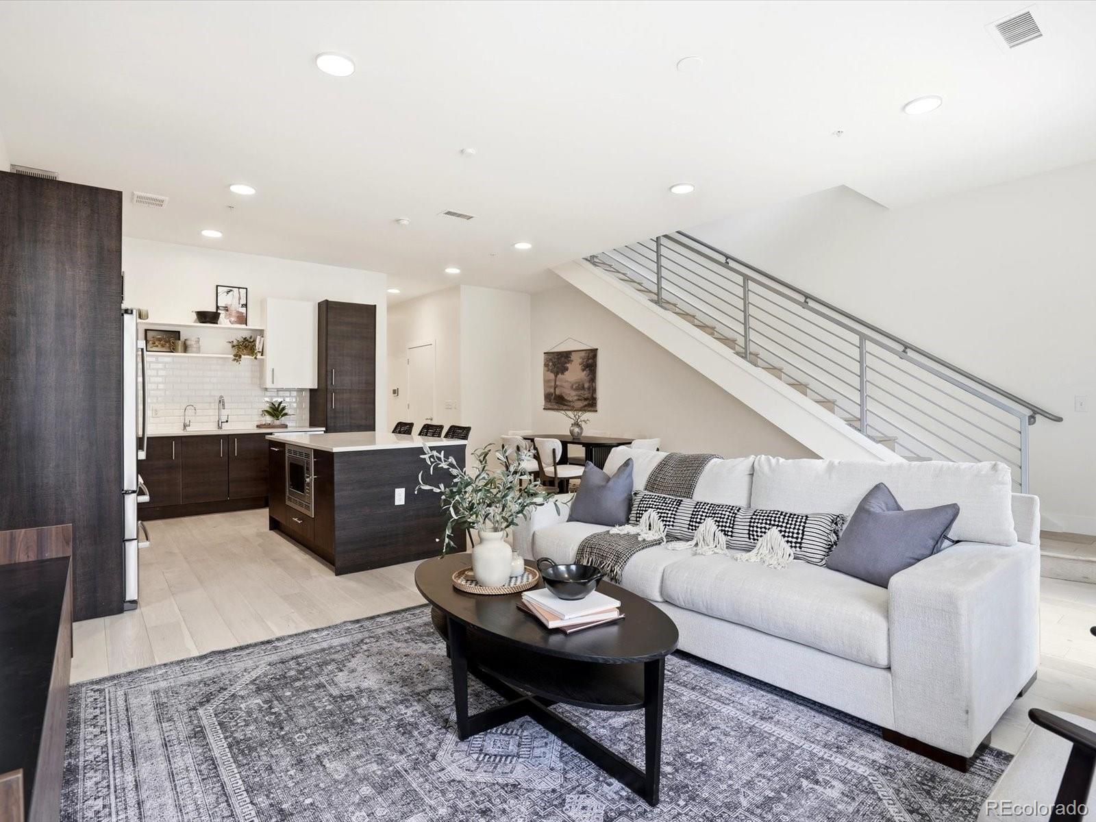 2530 Lawrence Street RA101