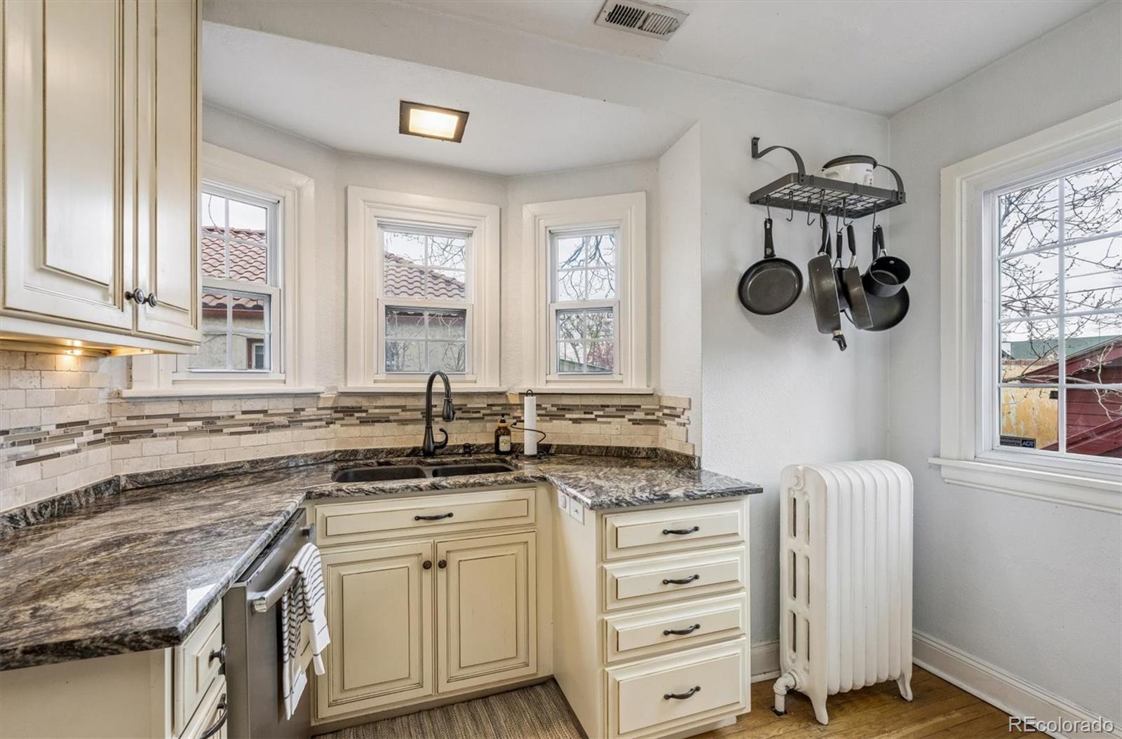 4752 Federal Boulevard