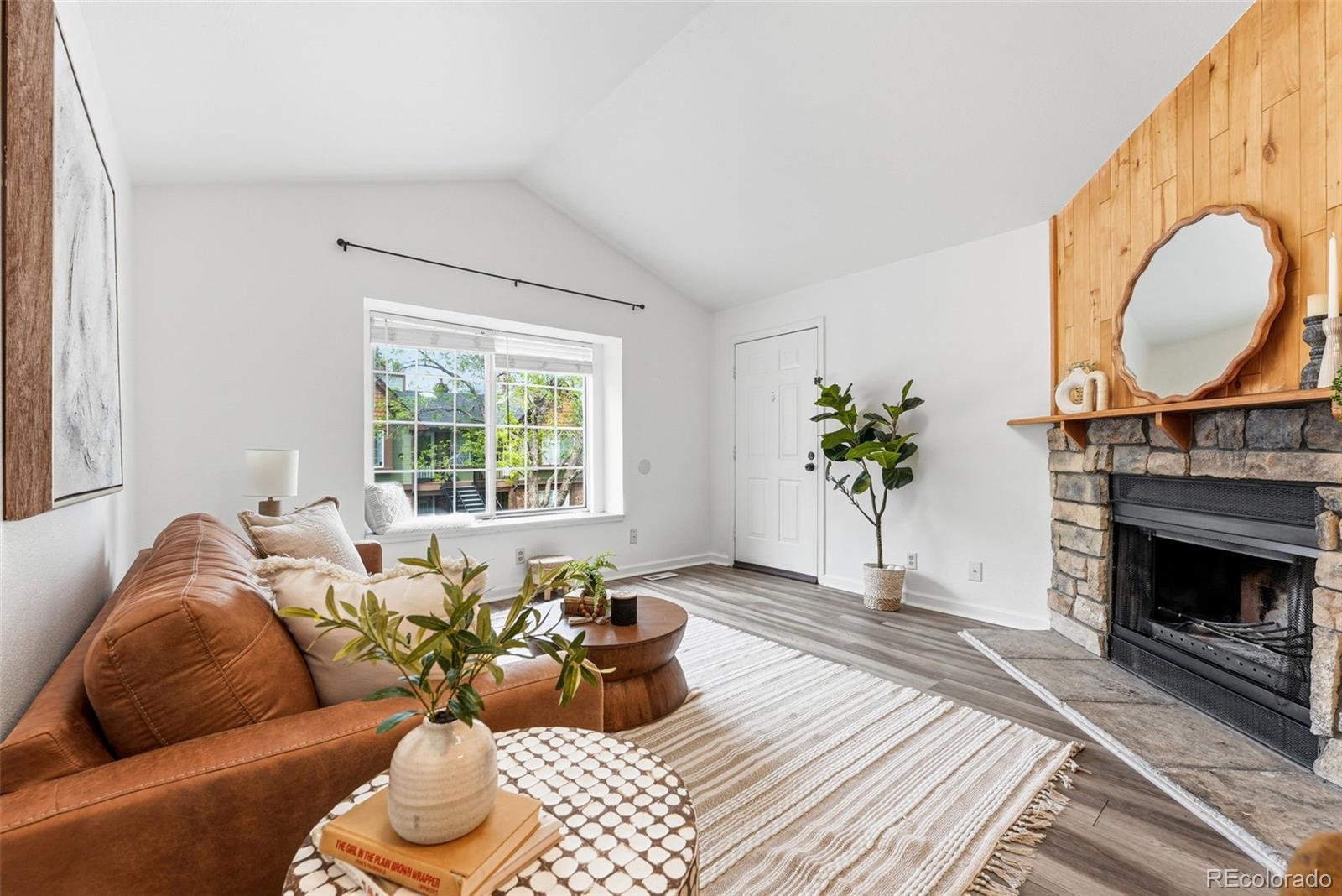 63 S Sable Boulevard E21