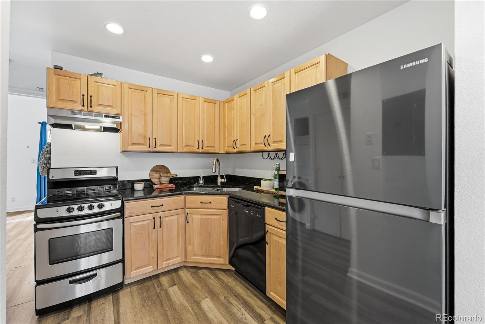 63 S Sable Boulevard E21