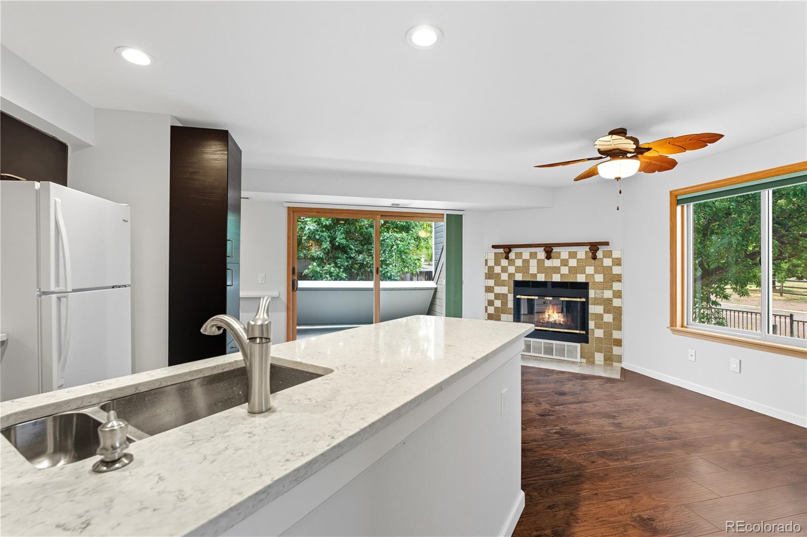 5250 S Huron Way 3-205, Littleton, CO, 80120 4 5250 S Huron Way 3-205