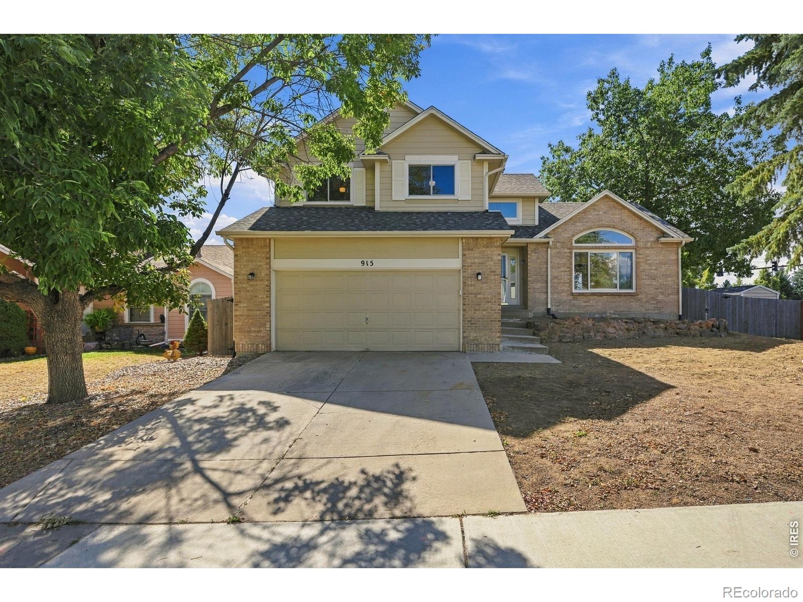 915 W Chestnut Circle