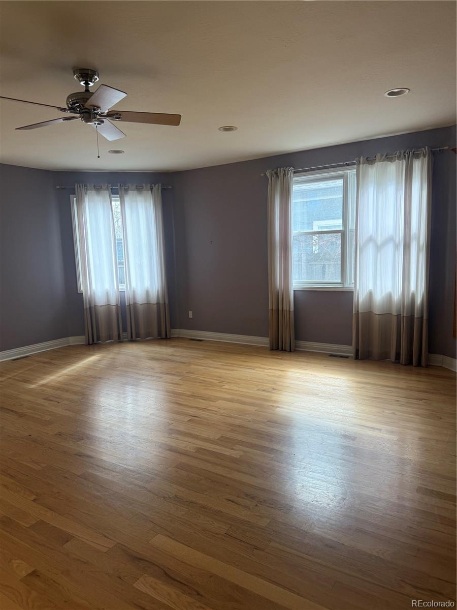 2464 S Saint Paul Street