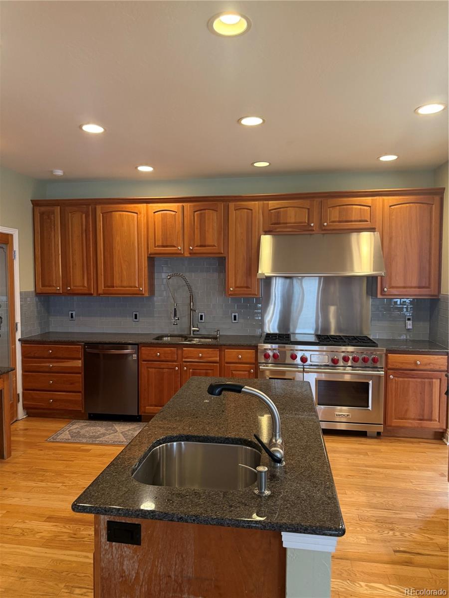 2464 S Saint Paul Street