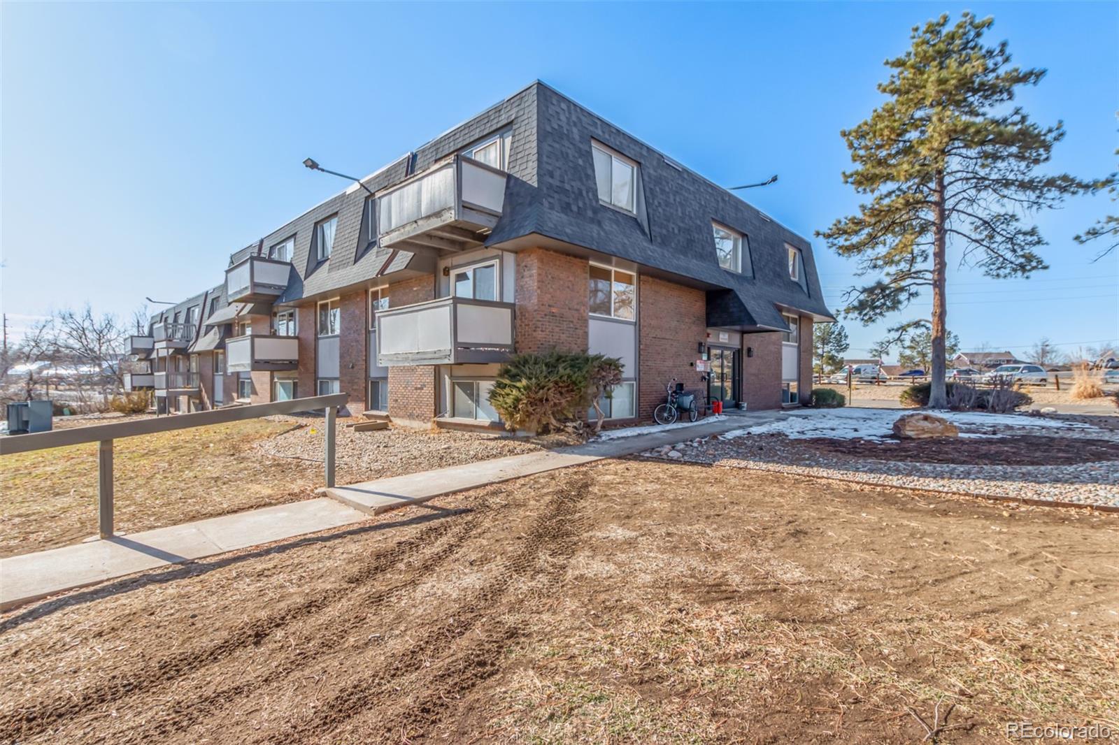 50 E Highline Circle 102