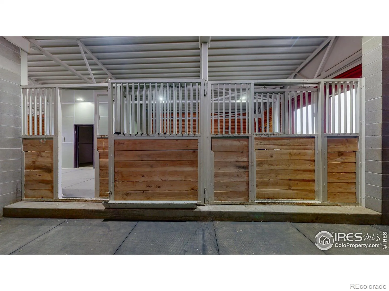 Boulder, Colorado 80302, United States, 4 Bedrooms Bedrooms, ,3 BathroomsBathrooms,Residential,Active,127416