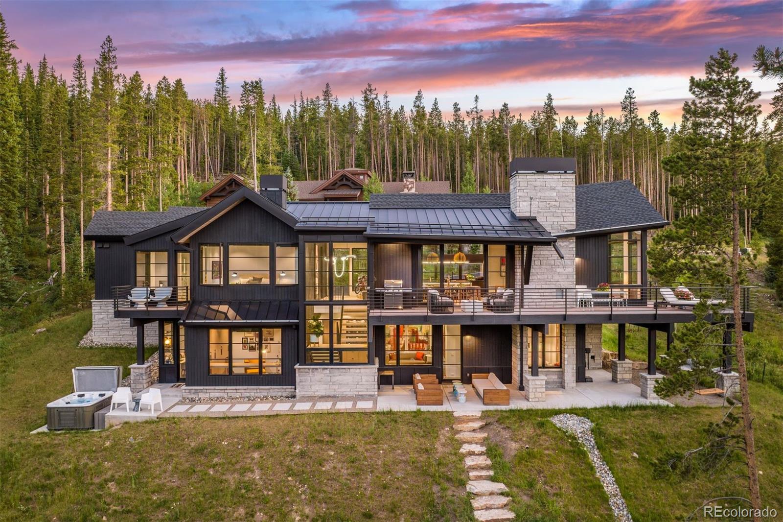 586 Discovery Hill Drive