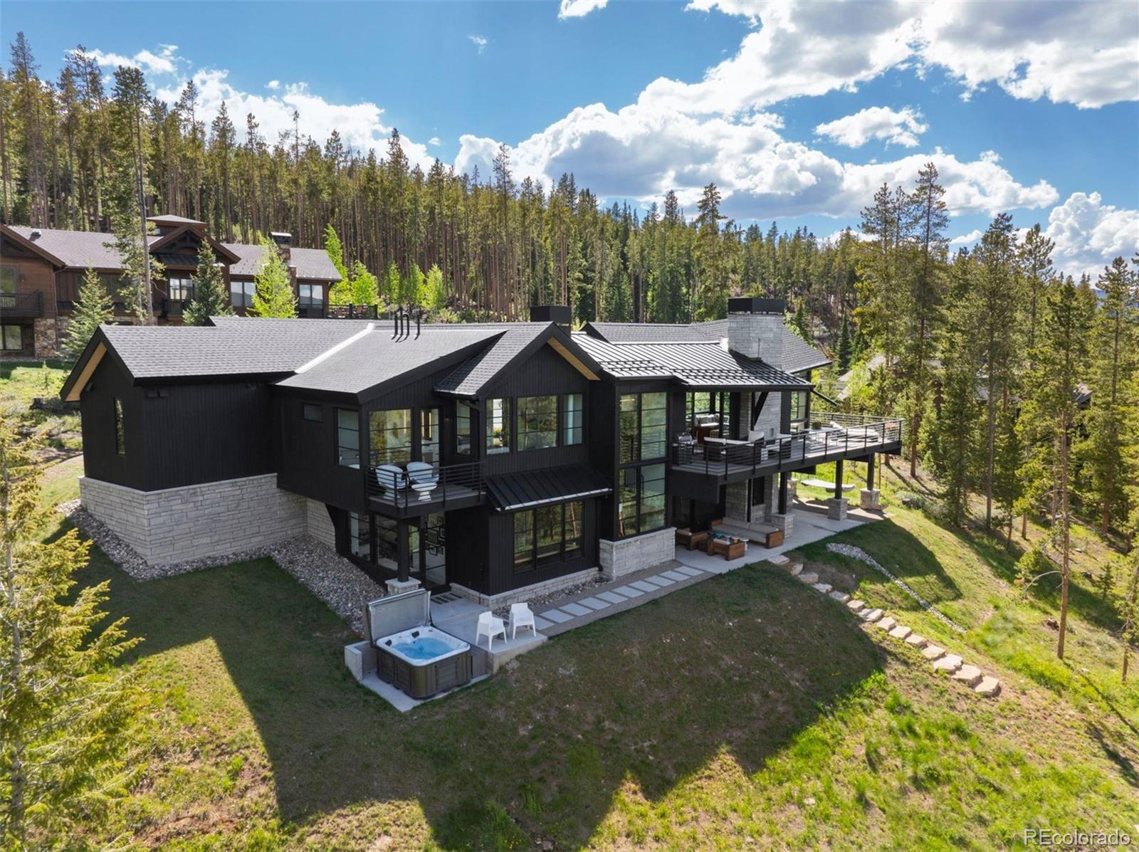 586 Discovery Hill Drive