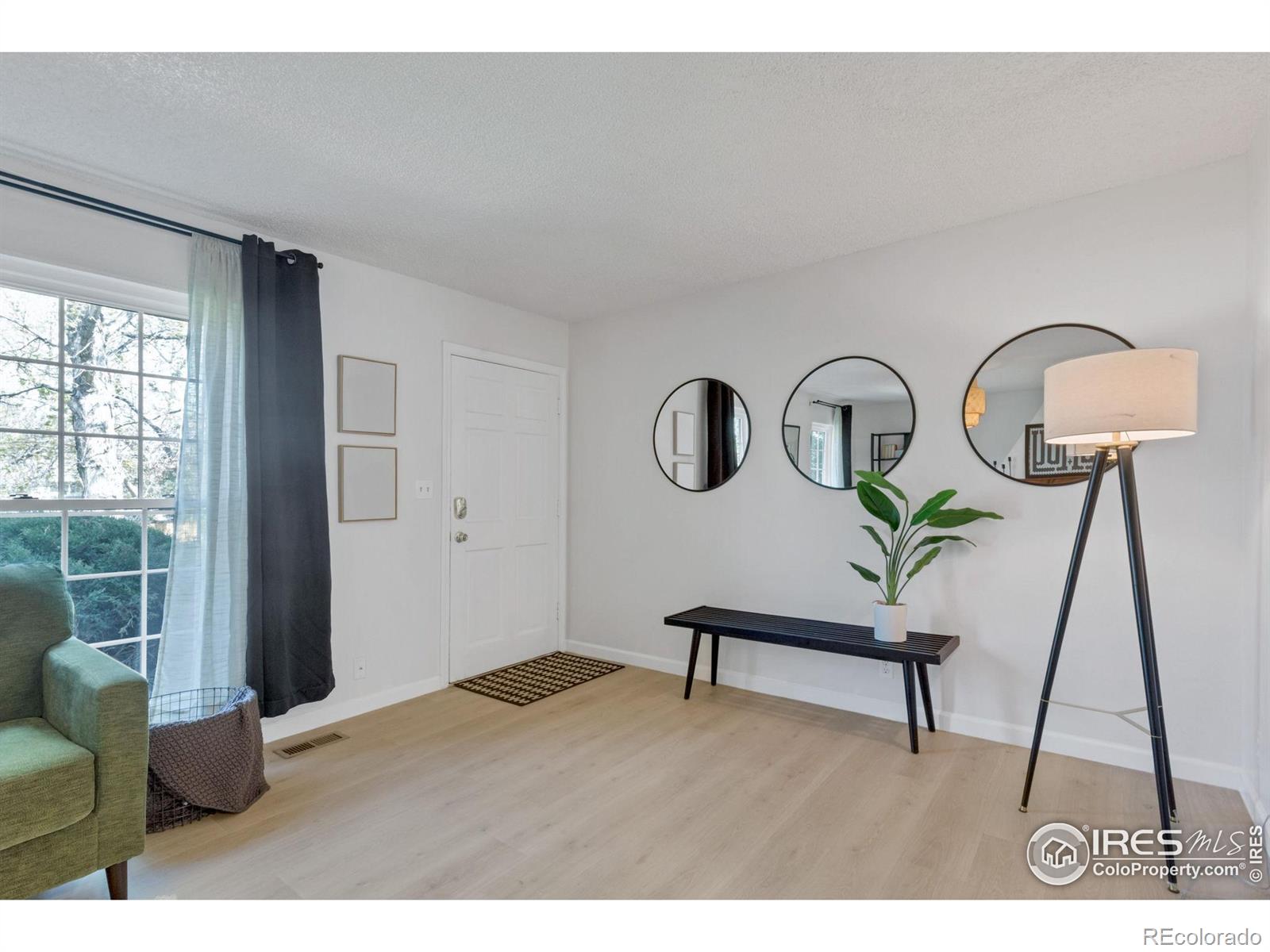 9424 E Girard Avenue