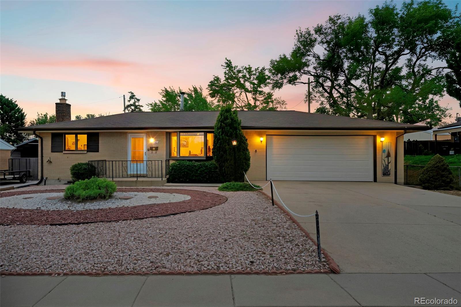 10 Joan Drive