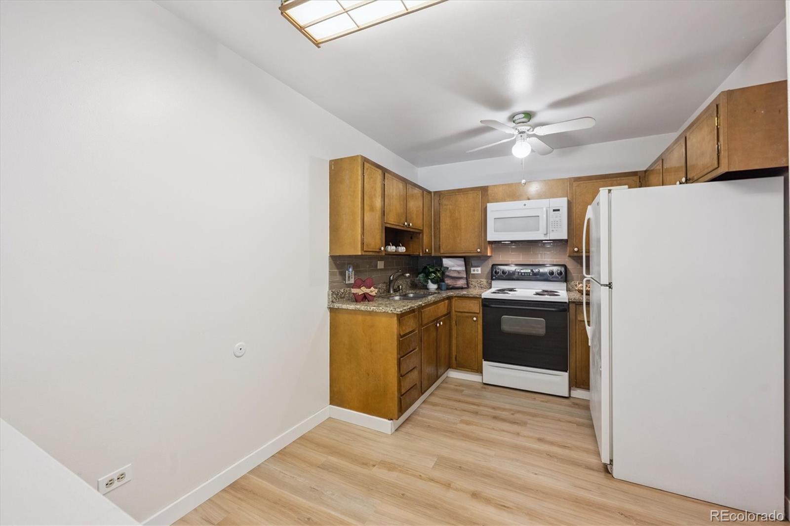 675 S Clinton Street 4B