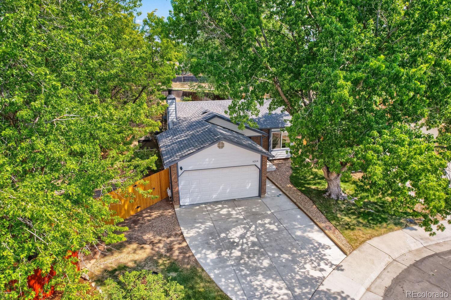 9204 W 94th Avenue