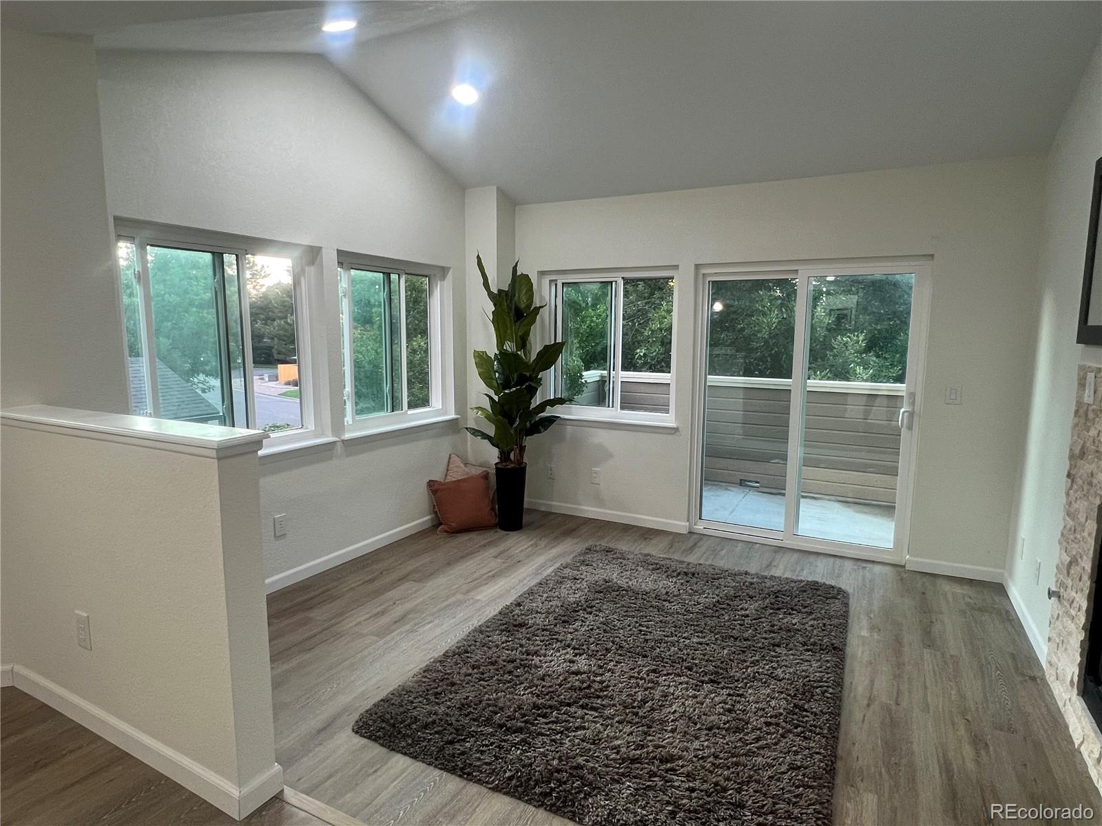 6001 S Yosemite Street E202