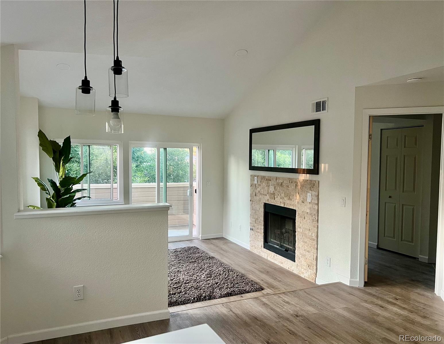 6001 S Yosemite Street E202