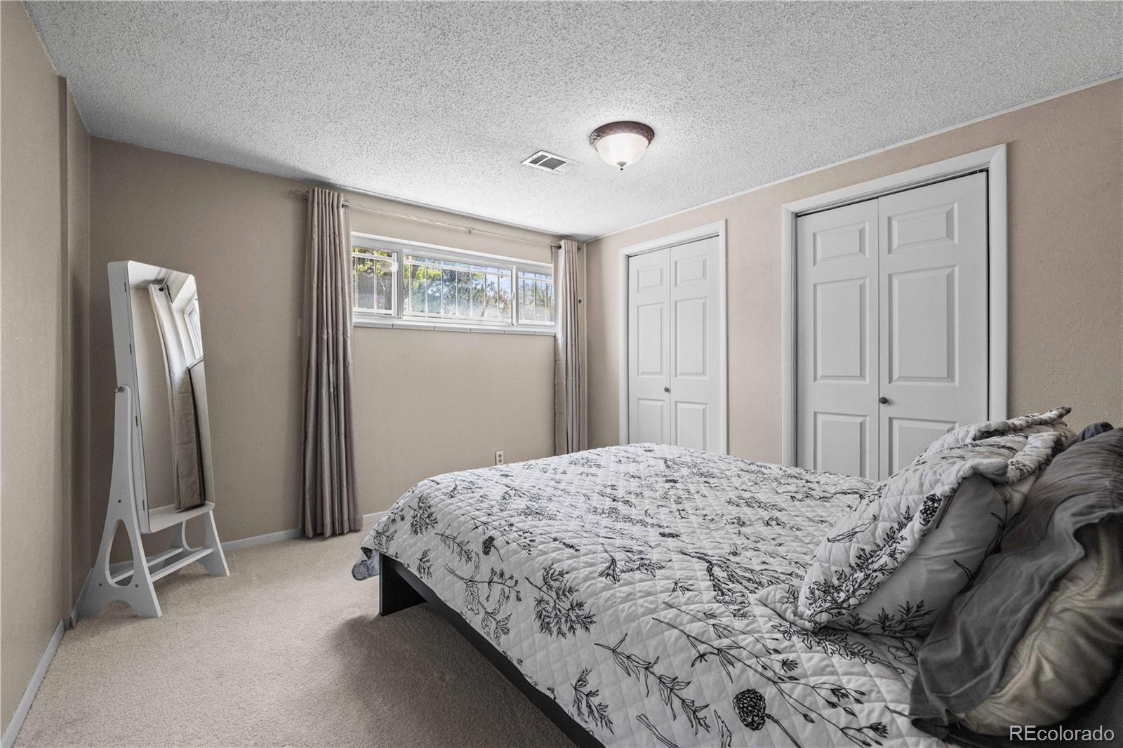 2951 S Downing Street, Englewood, CO 80113 — MLS #1636598 — photo 30 of 47