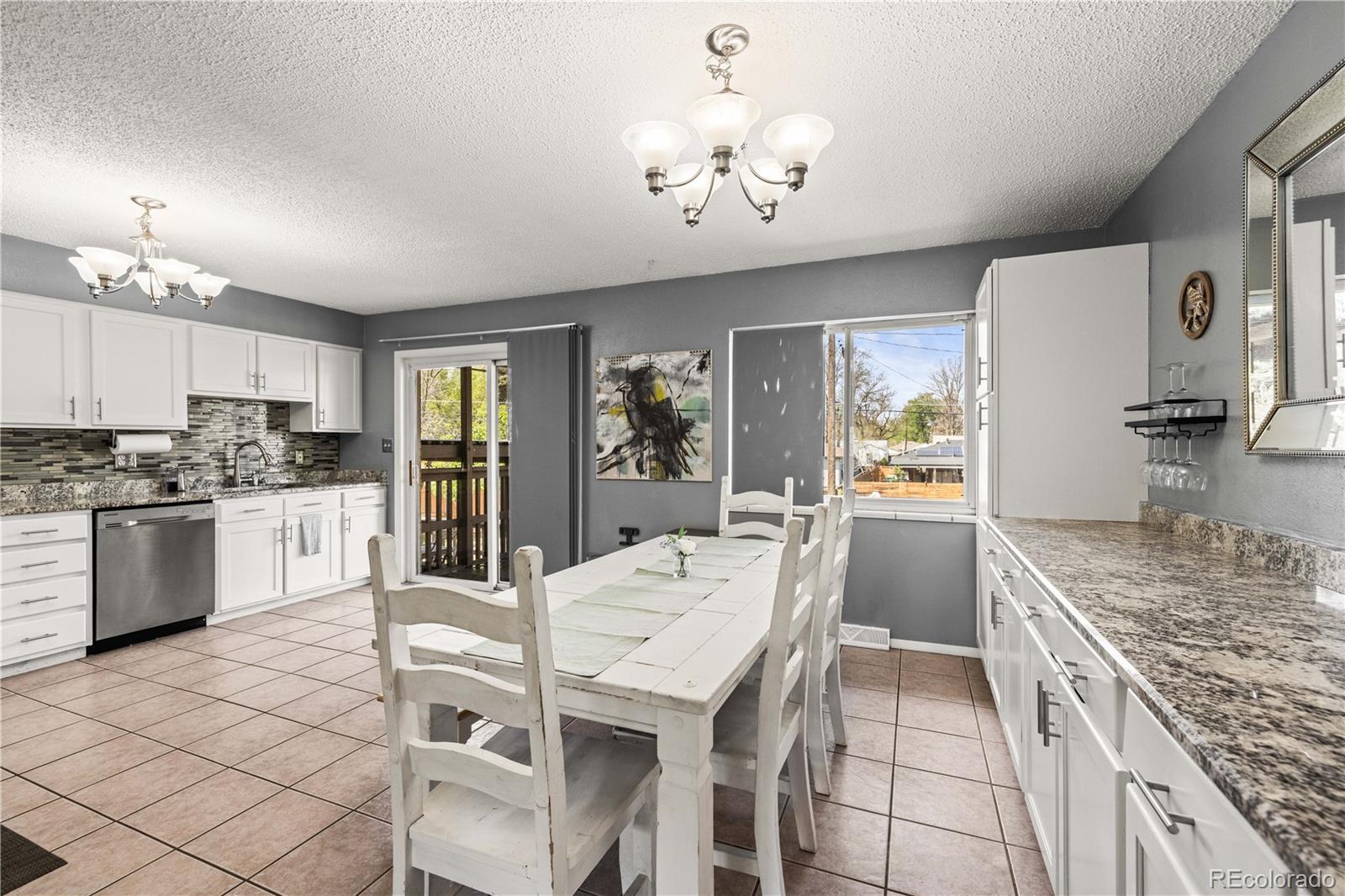 2951 S Downing Street, Englewood, CO 80113 — MLS #1636598 — photo 9 of 47