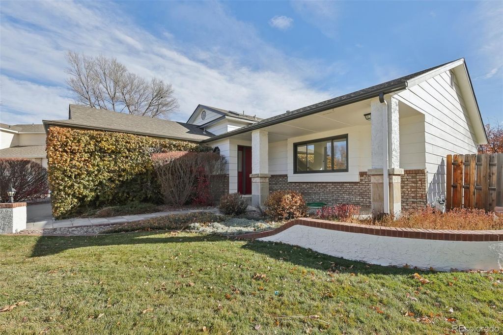 Photo of 3128 Sweet Gum Court, Loveland, CO 80538 (MLS # 5903785)