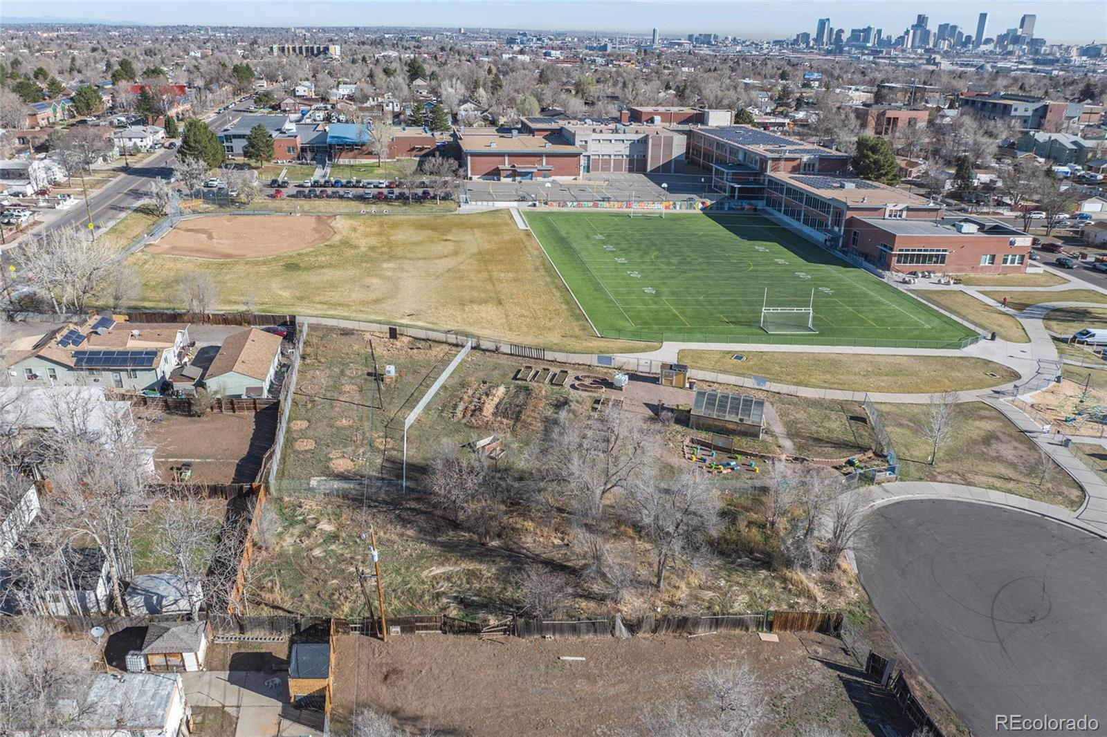 1021 S Hooker Street