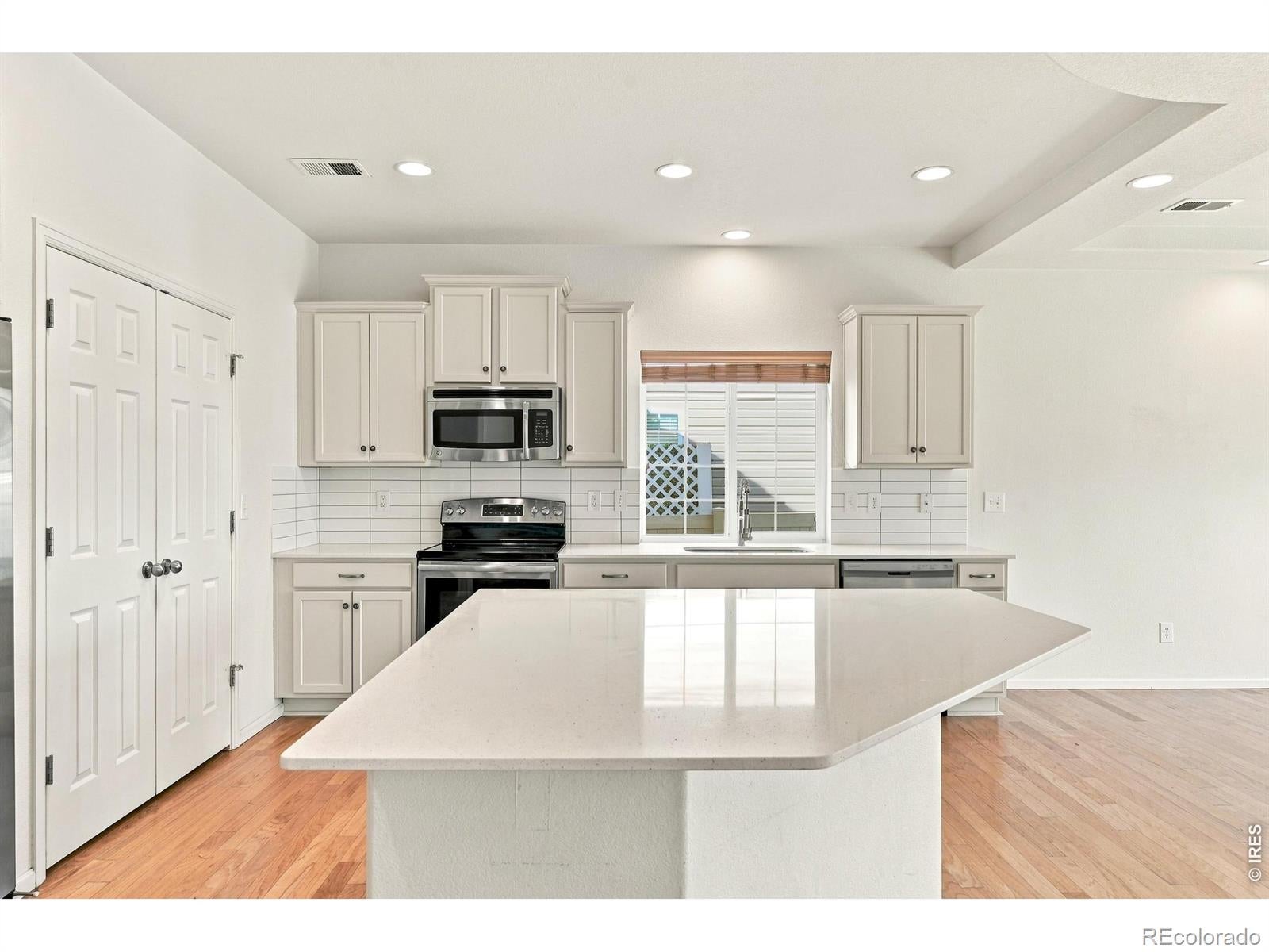 3559 Maplewood Lane