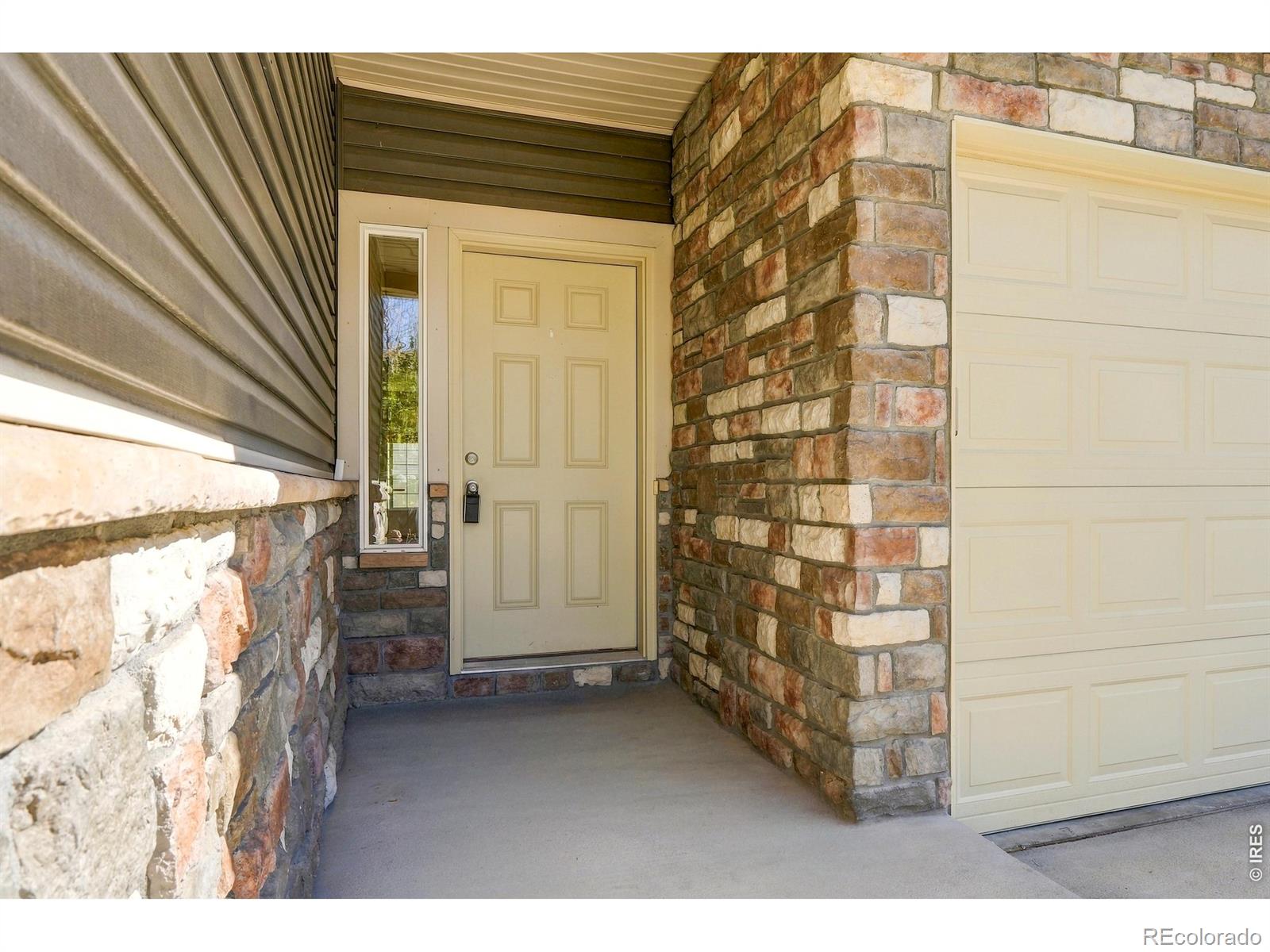 3559 Maplewood Lane
