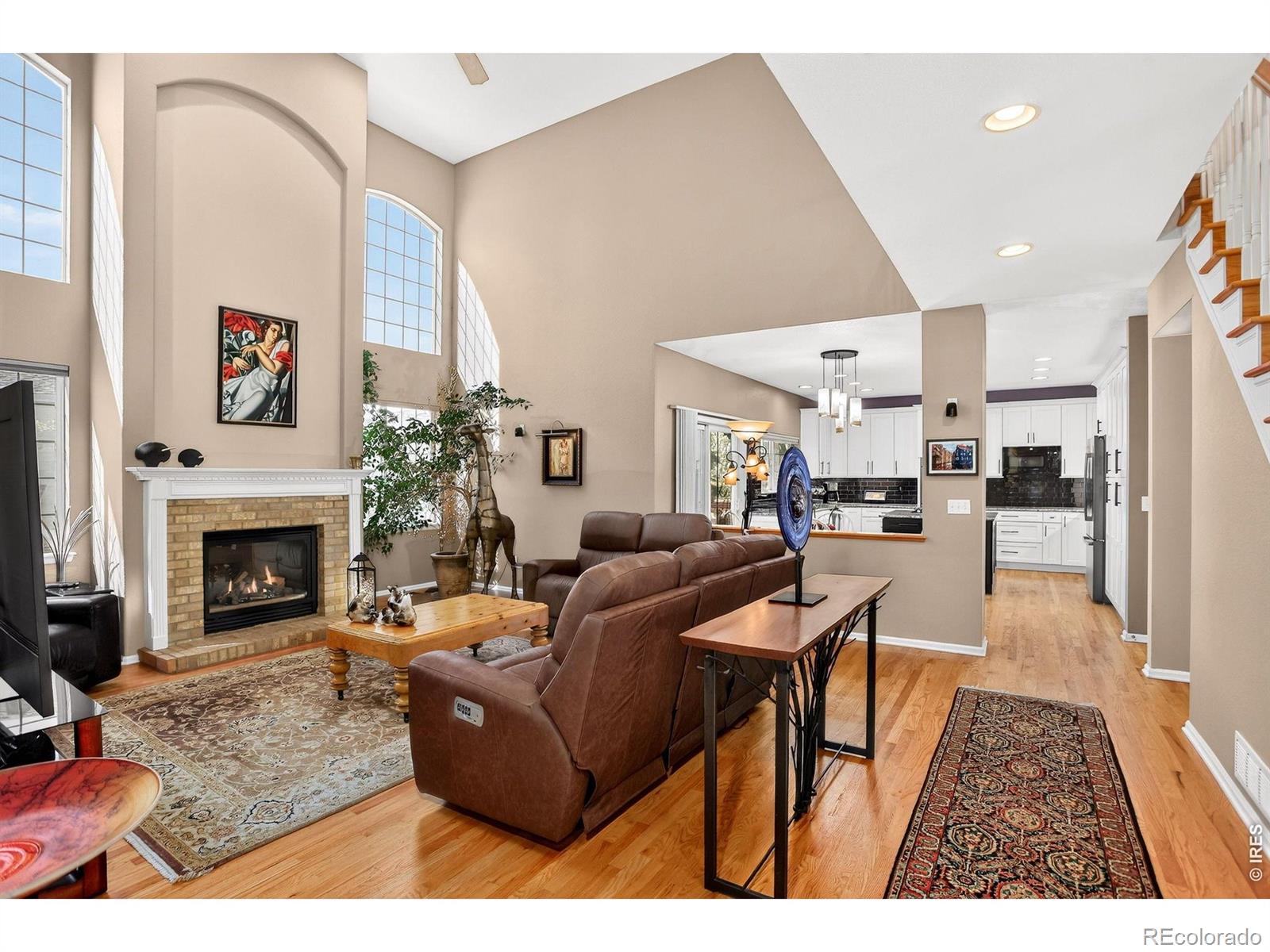 5743 S Genoa Court