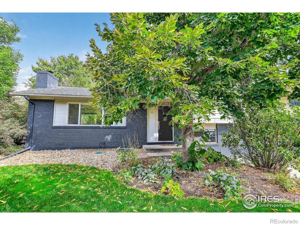 Photo of 1801 S Pratt Parkway, Longmont, CO 80501 (MLS # IR1043745)
