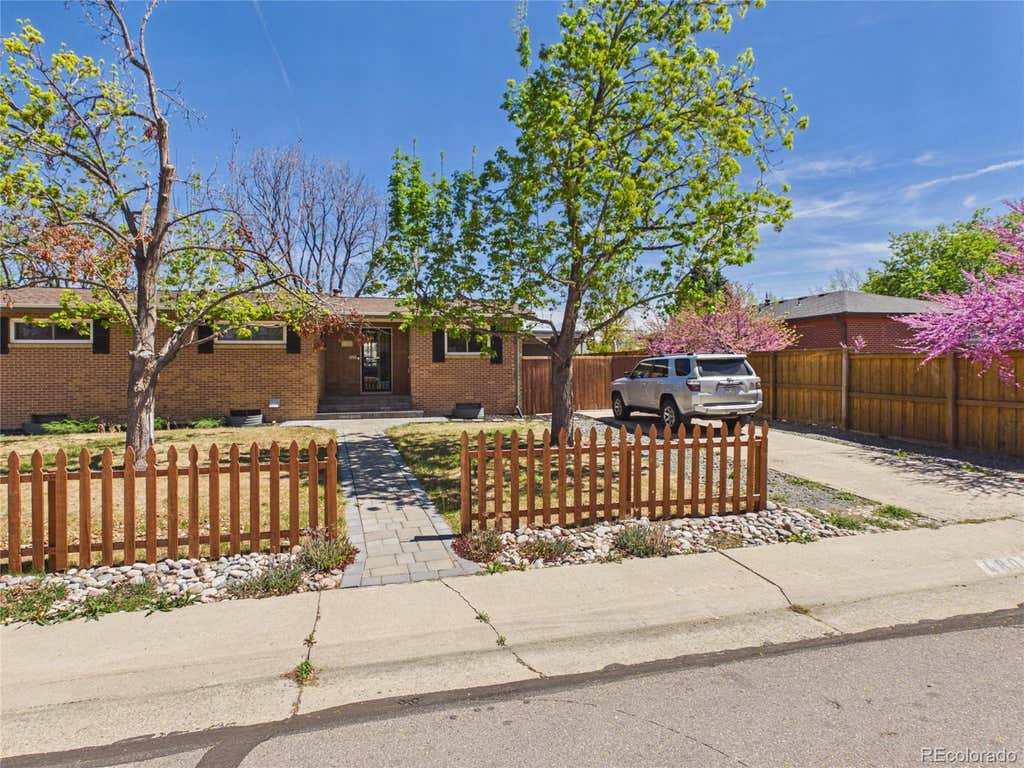 Photo of 480 S Newland Street, Lakewood, CO 80226 (MLS # 5025312)