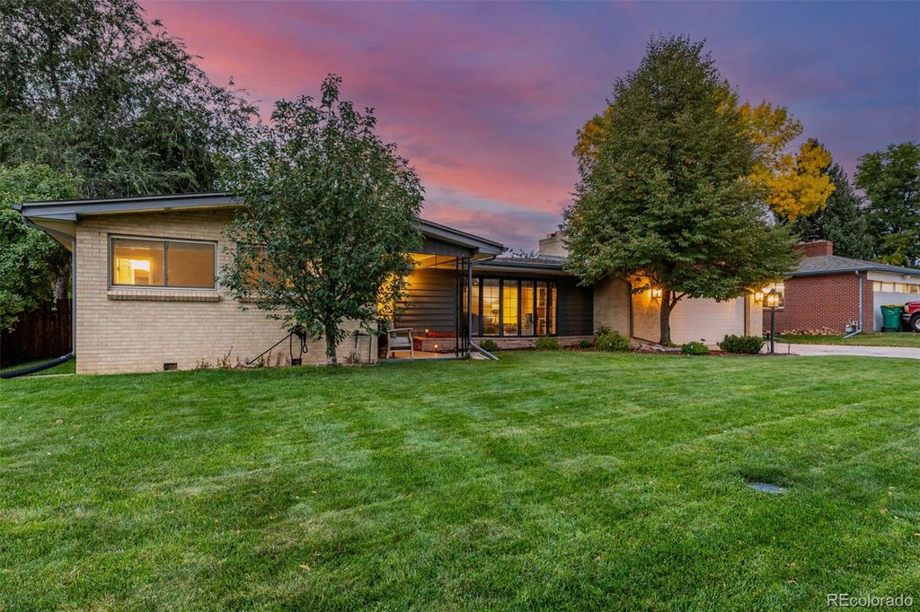 Photo of 630 Estes Street, Lakewood, CO 80215 (MLS # 4489986)