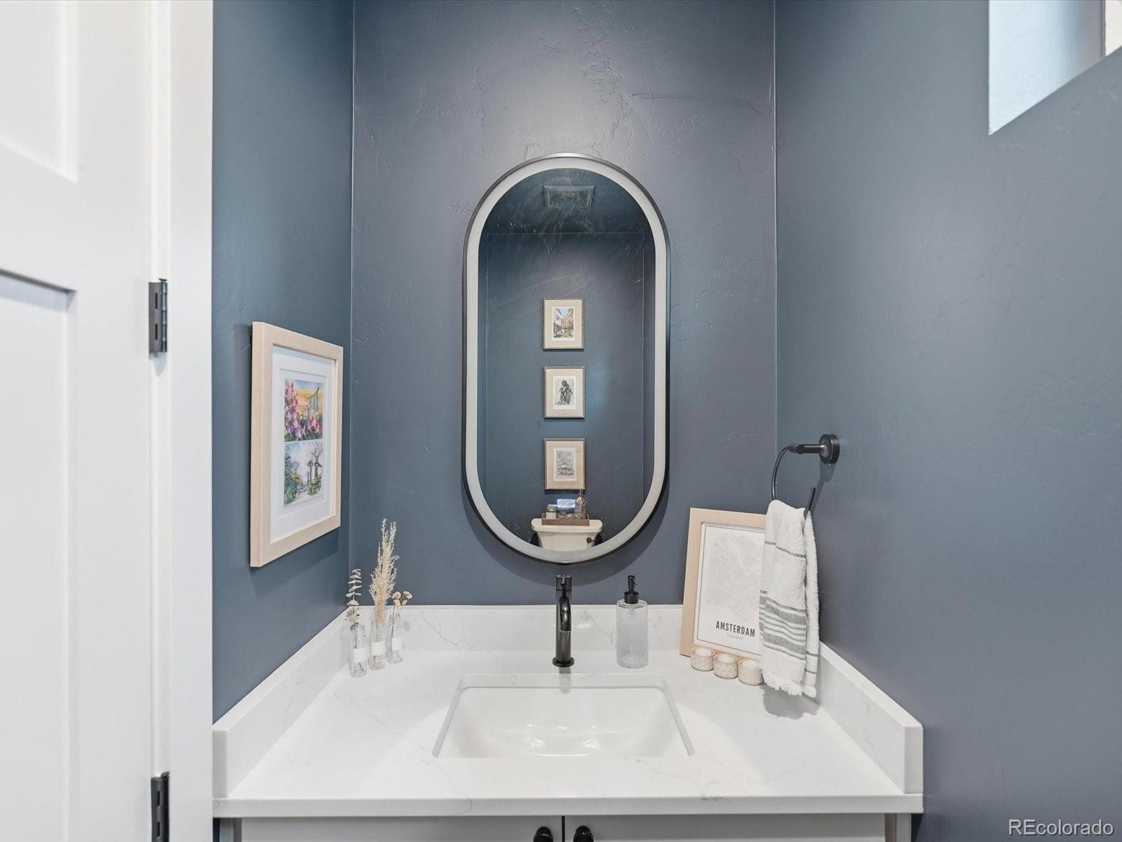 3280 W Hayward Place