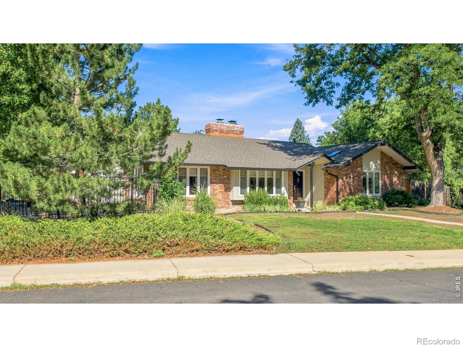385 Fox Drive