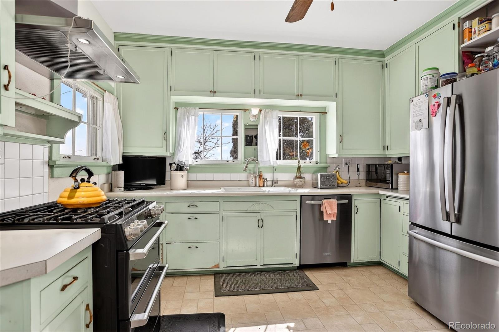 2954 S Bryant Street