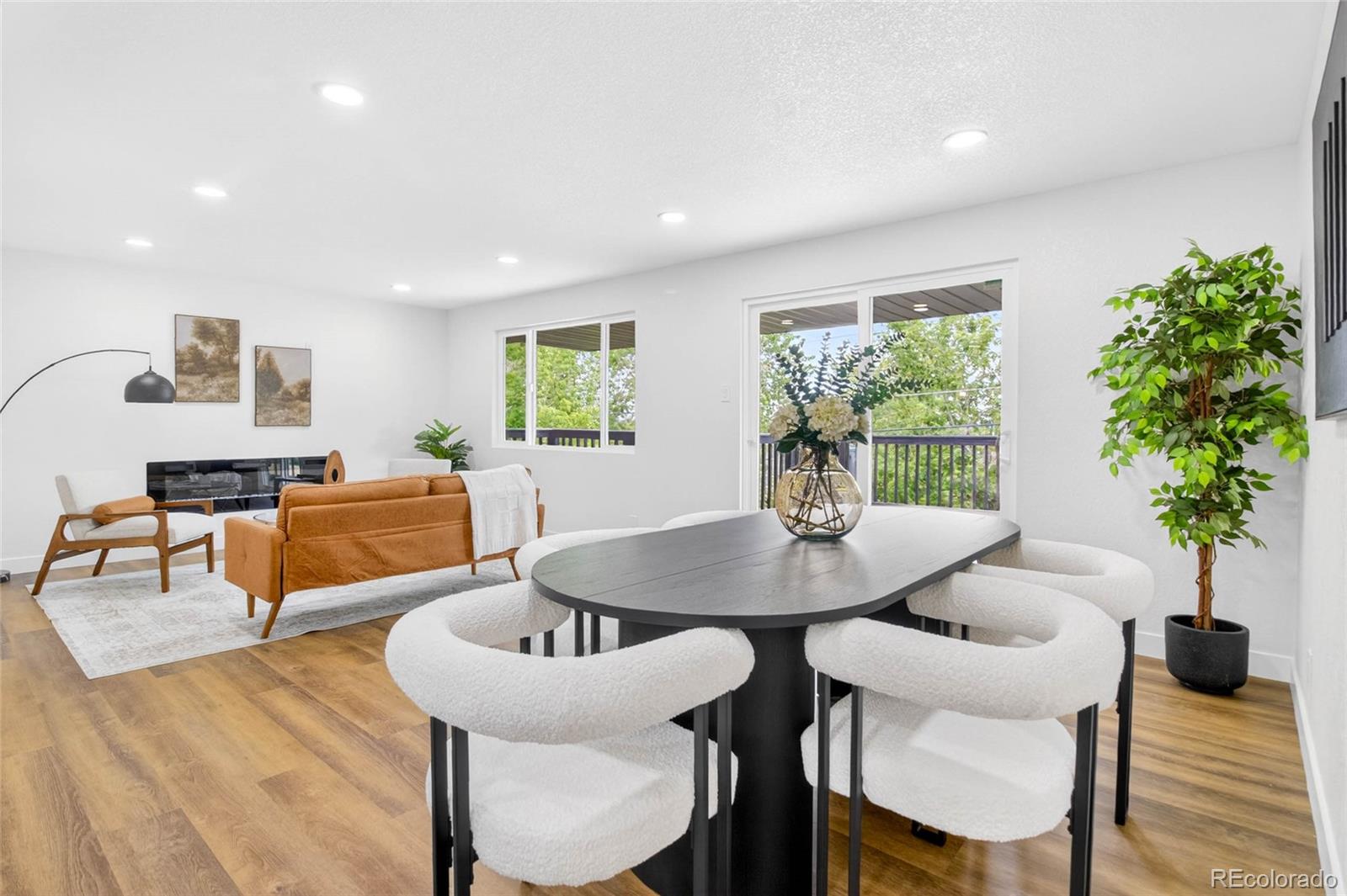 8714 W 67th Place