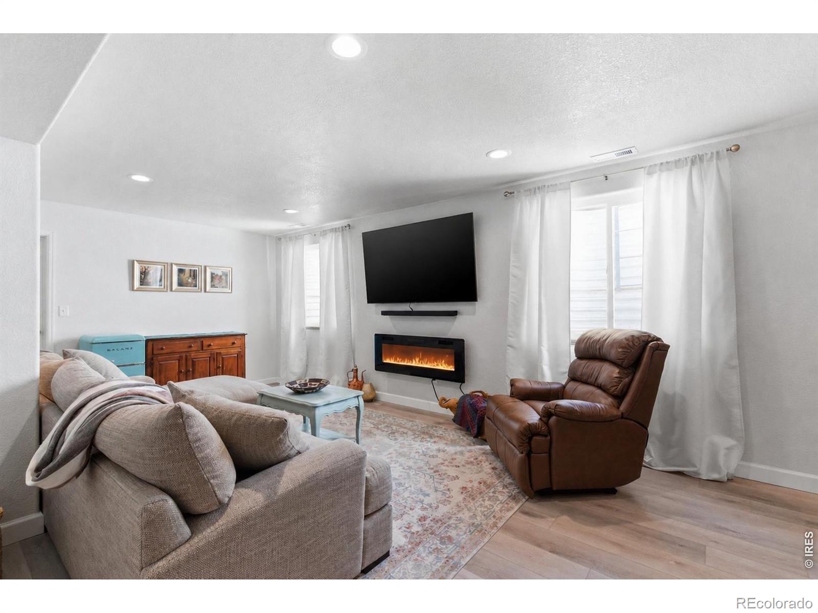 1303 S Harvester Drive