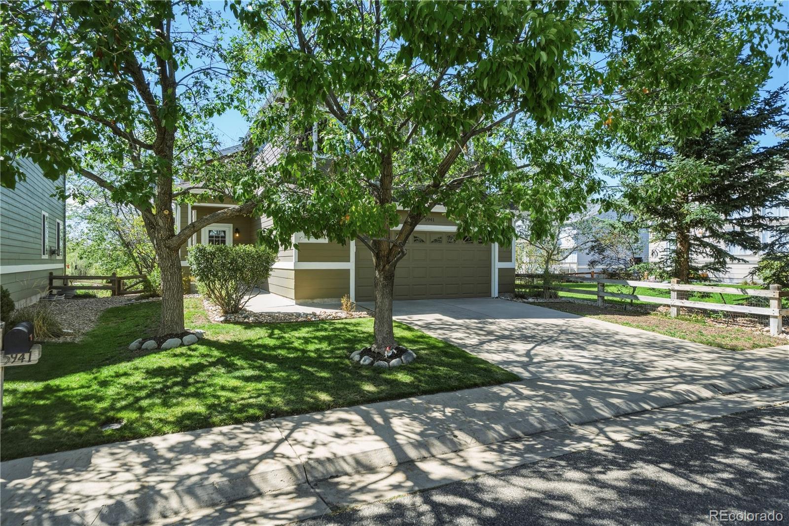 5941 S Waco Street