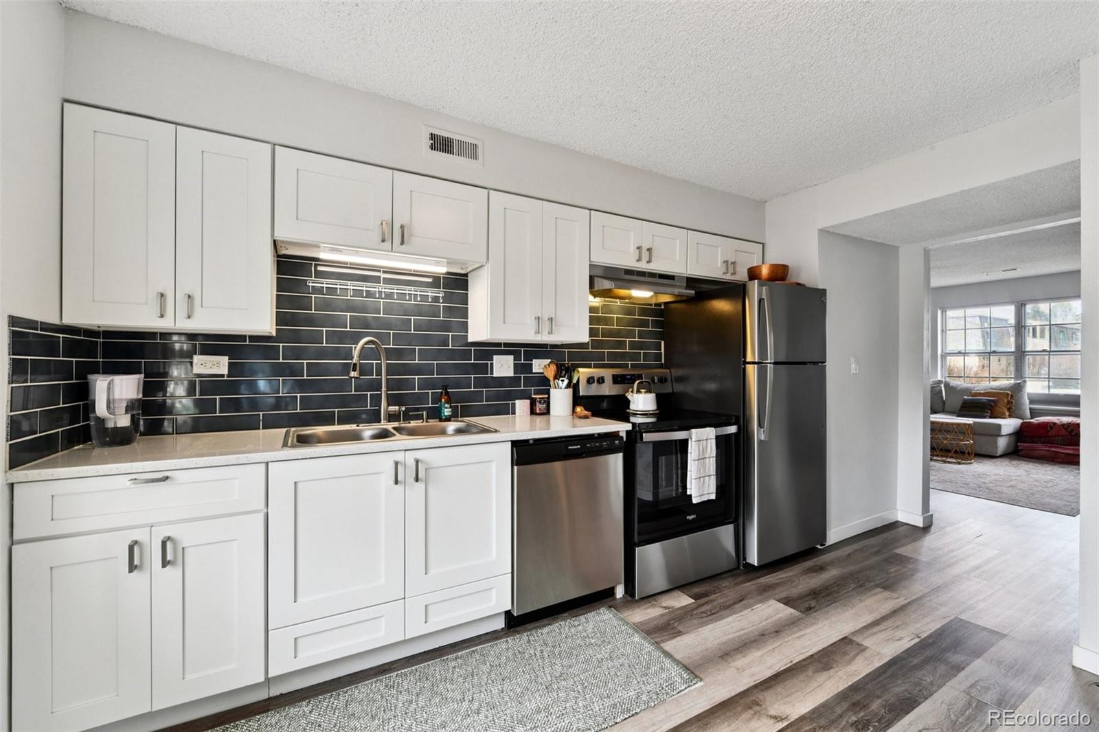 9430 E Girard Avenue 3