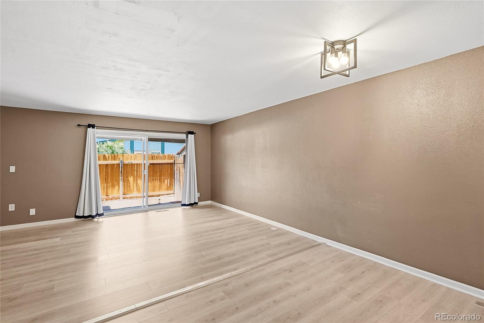 976 Coronado Parkway C - Photo 3