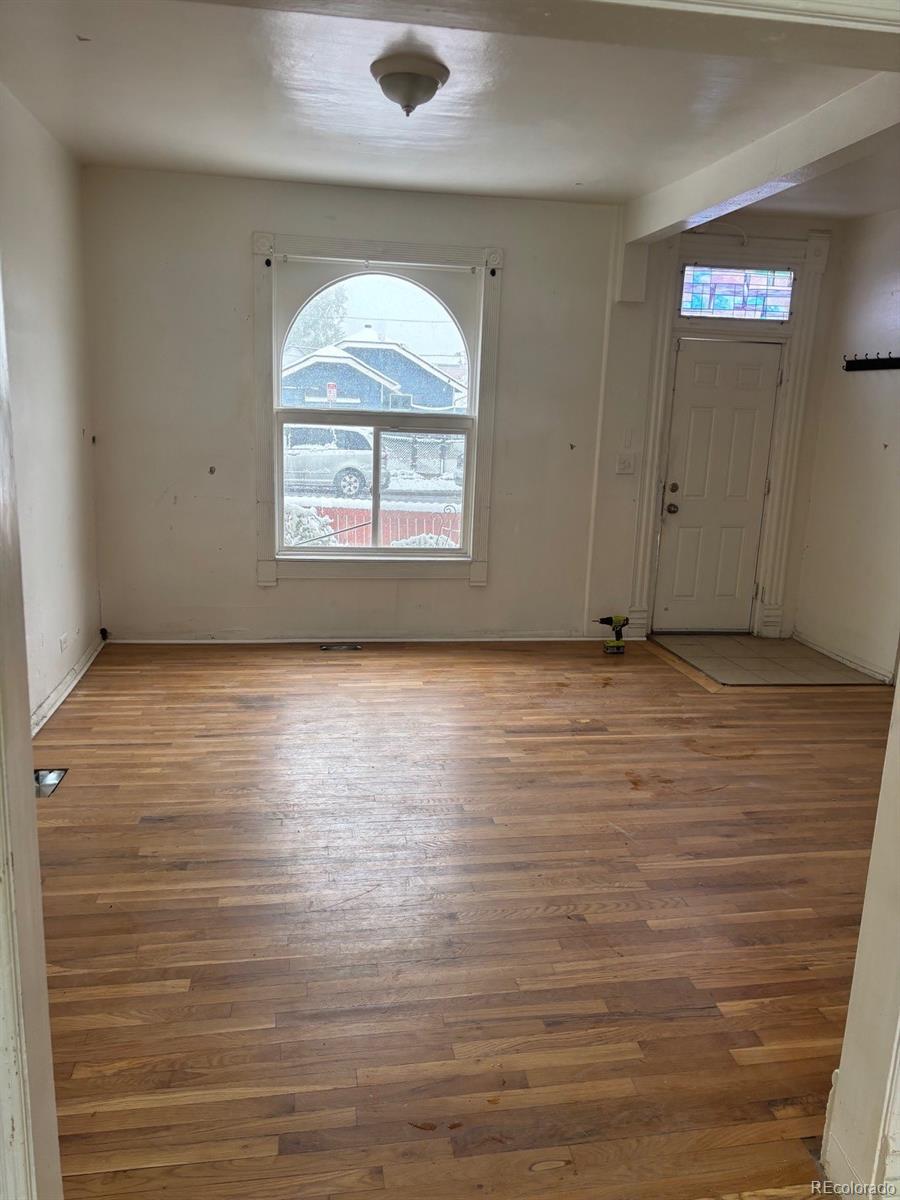 4665 N Josephine Street