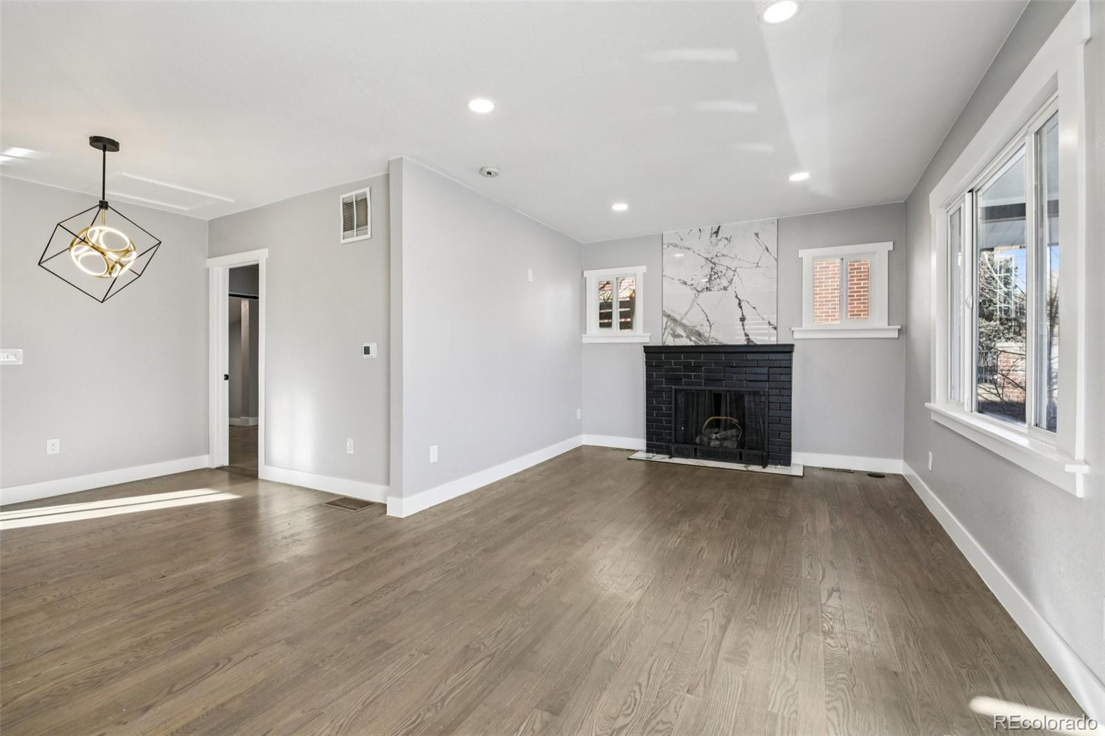 2921 Sheridan Boulevard