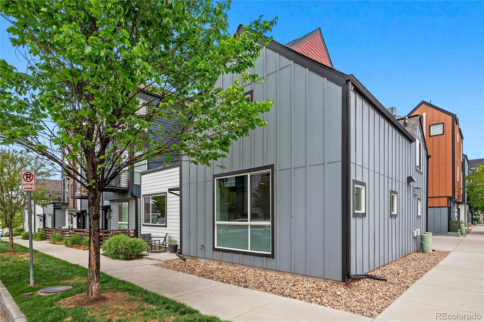 1052 Depew Street