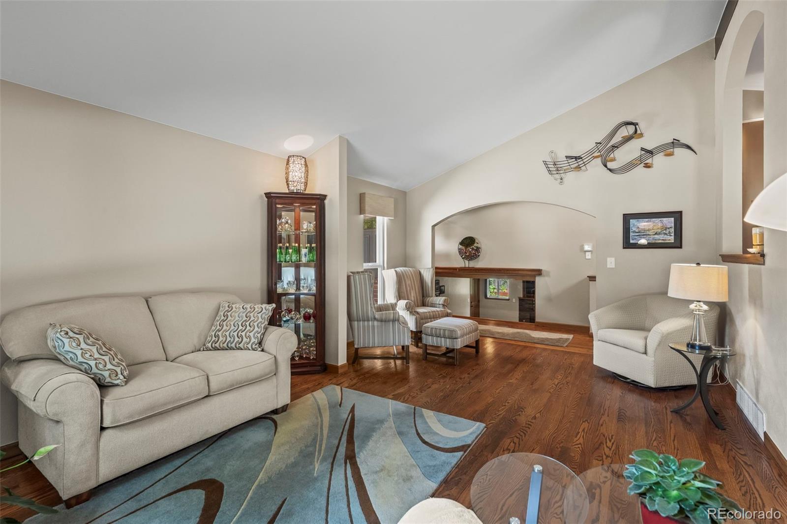 562 Blackhawk Road