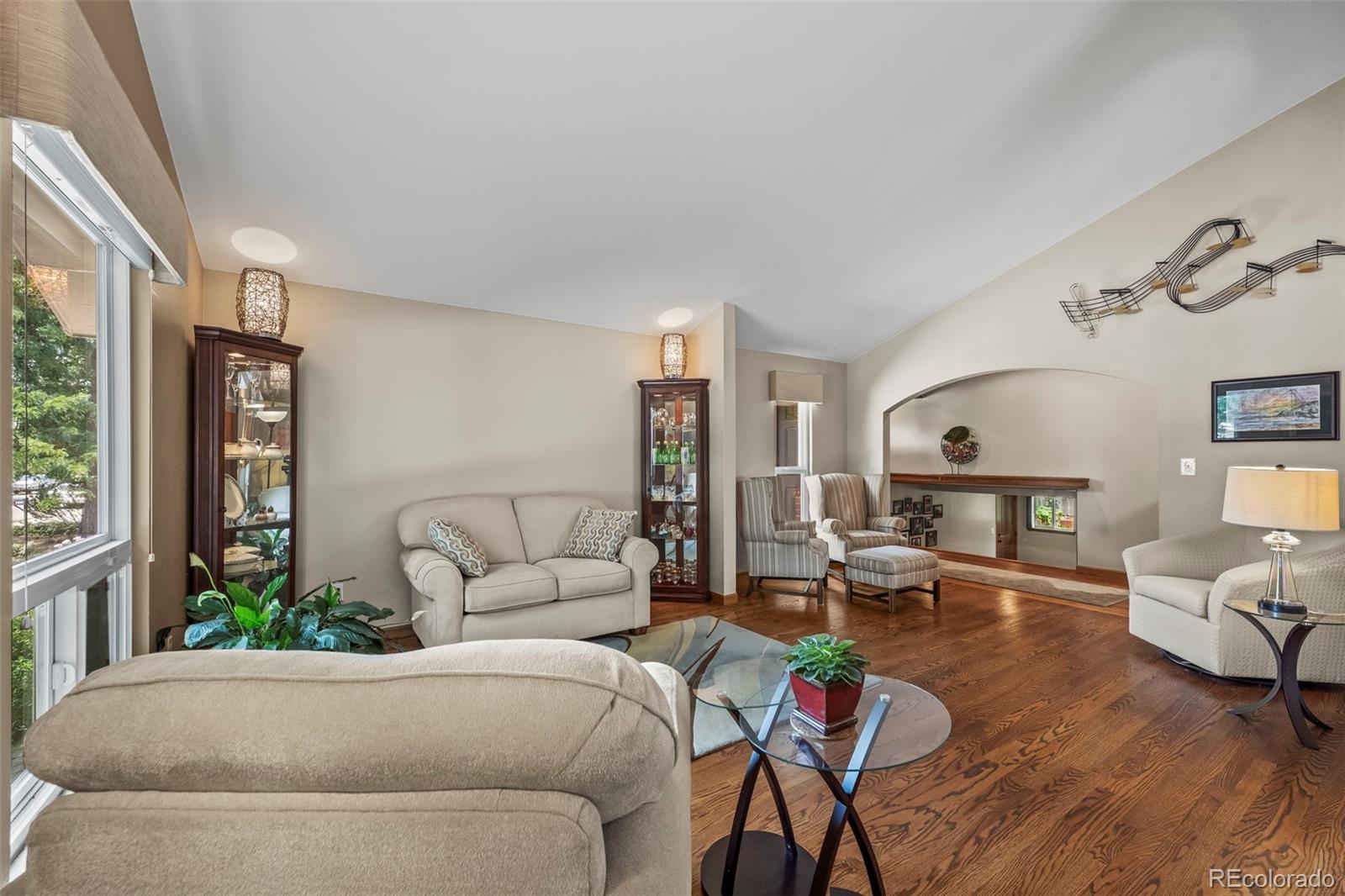 562 Blackhawk Road
