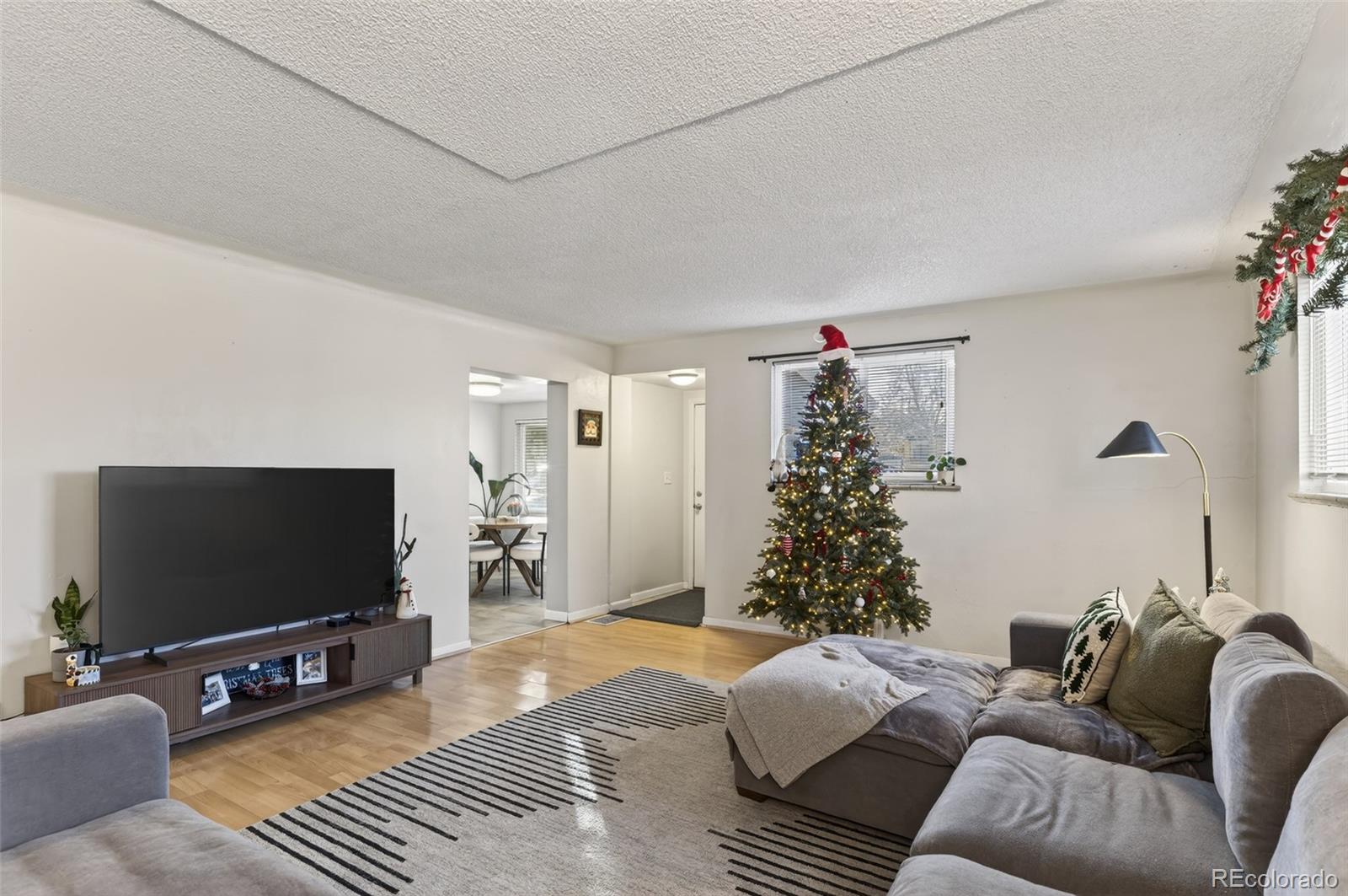 5101-5105 E 8th Avenue