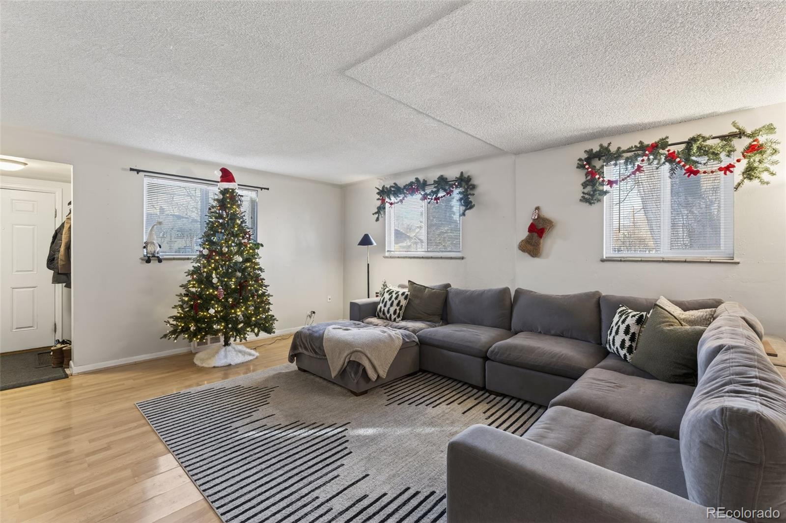 5101-5105 E 8th Avenue