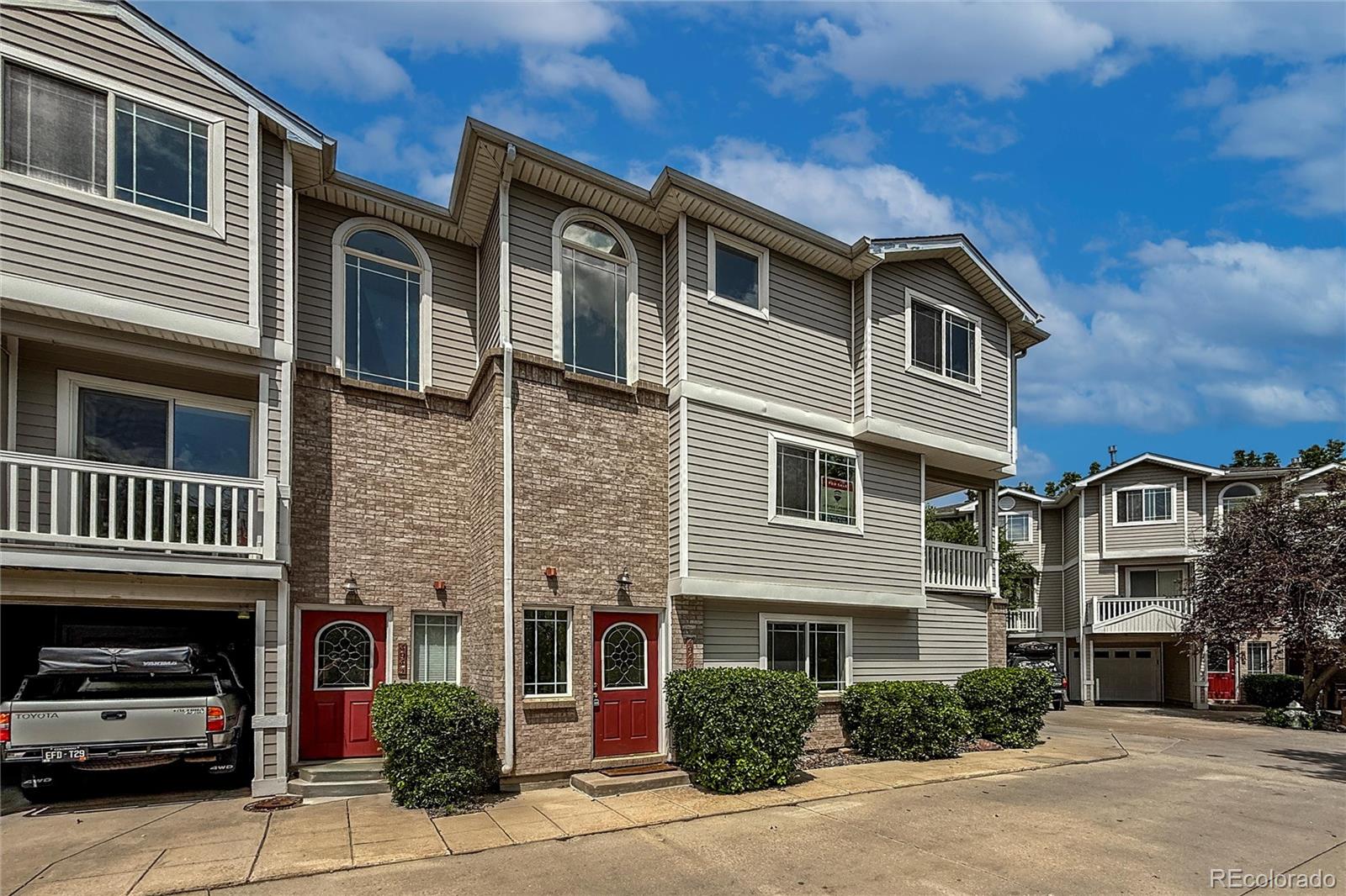 4947 Noble Park Place