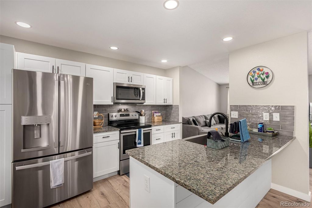 Photo of 21550 E Alamo Place, Centennial, CO 80015 (MLS # 7457060)